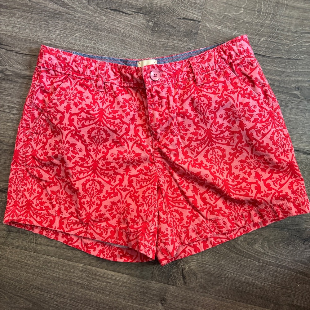 G.H. Bass & Co. Red Bermudas Vibrant Summer Style